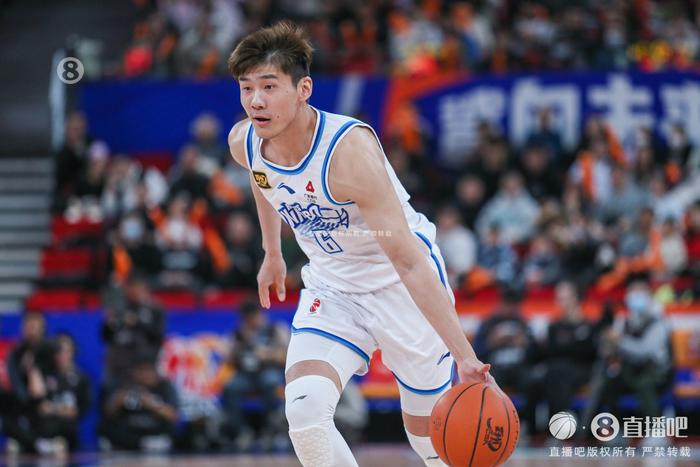 足球竞猜-宁波注册17人：王俊杰1年顶薪续约 刘晓宇1年C类 俞长栋两年C类