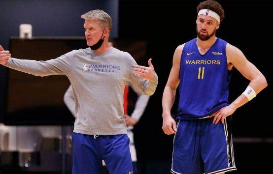 英超2025-汤普森离队早有迹象 夏天之前他便下定决心