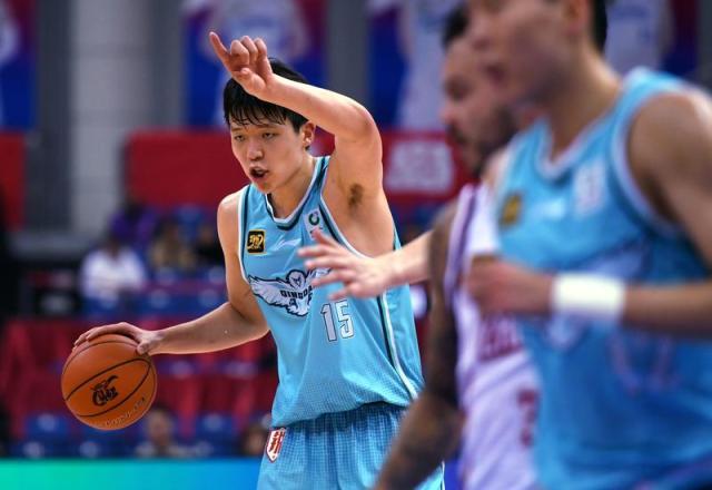 英超2025-NBA选秀稳了？杨瀚森签约詹皇经纪人：富保罗权势大