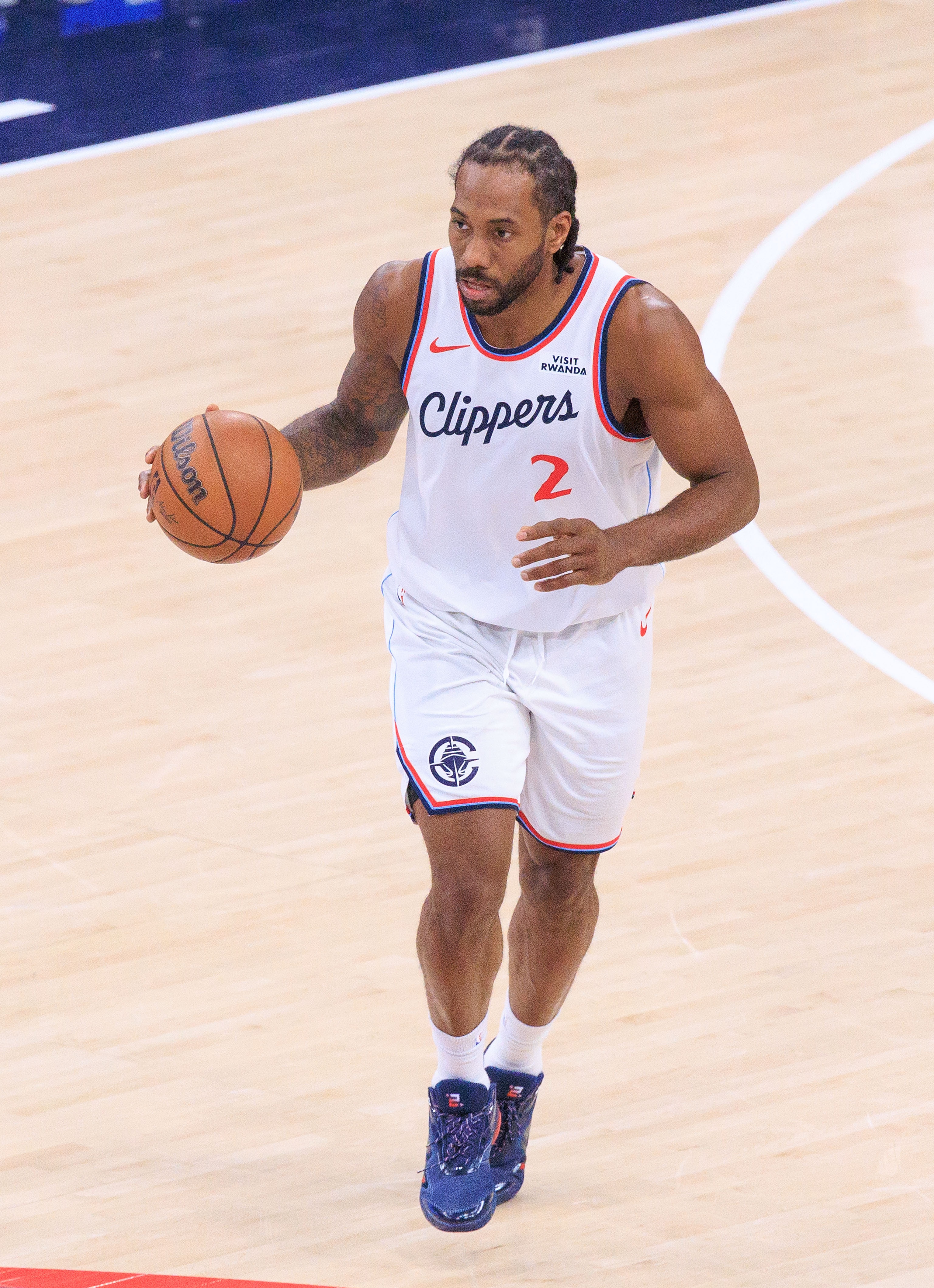 五大联赛-还未发力！伦纳德上半场6投3中&amp;三分4中2 拿到8分5板2助&amp;零罚球