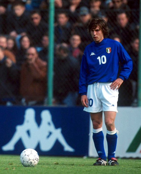 英超2025-老照片回顾意大利球星皮尔洛|世界杯_新浪体育_新浪新闻